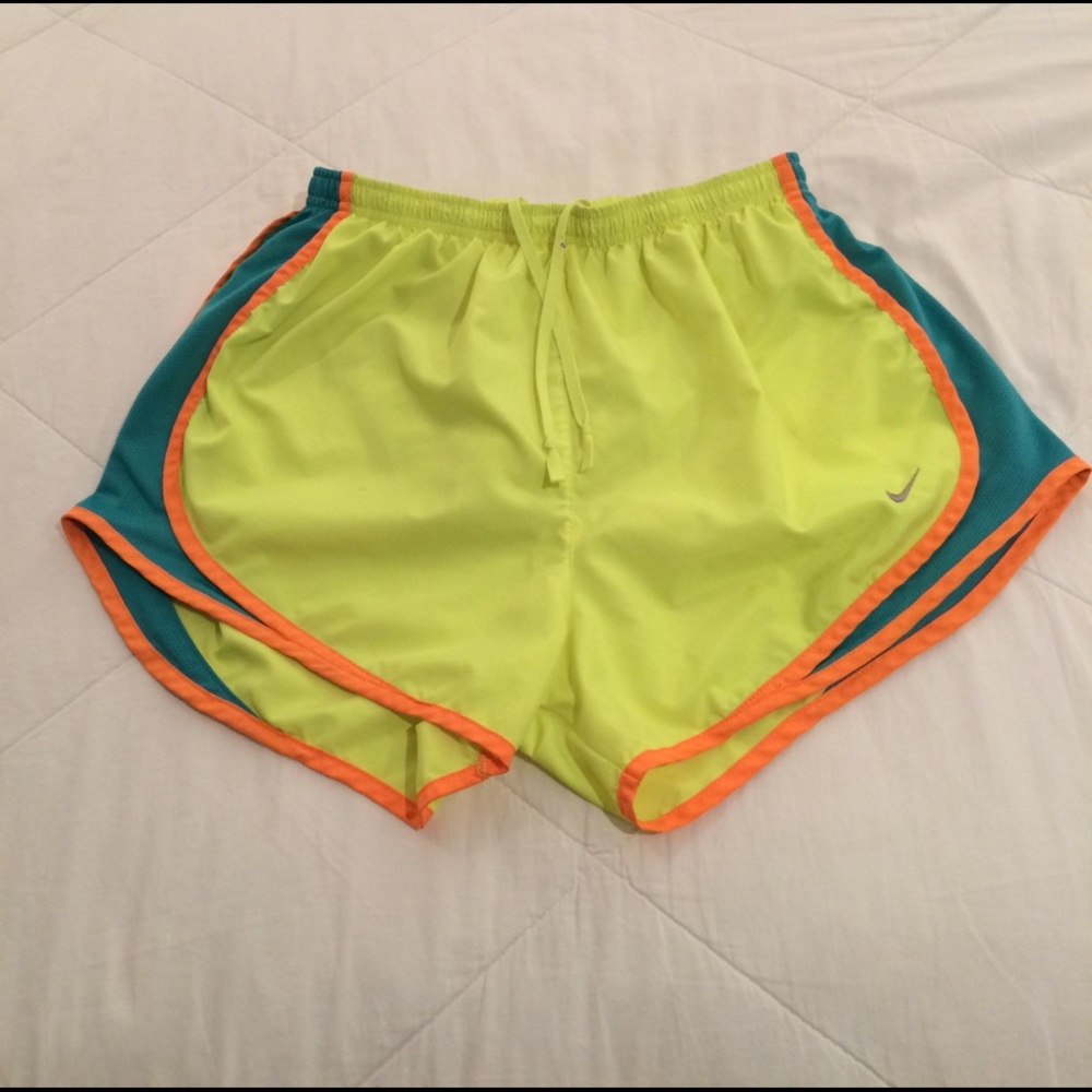 Nike Dry-Fit Neon running shorts Sz. M